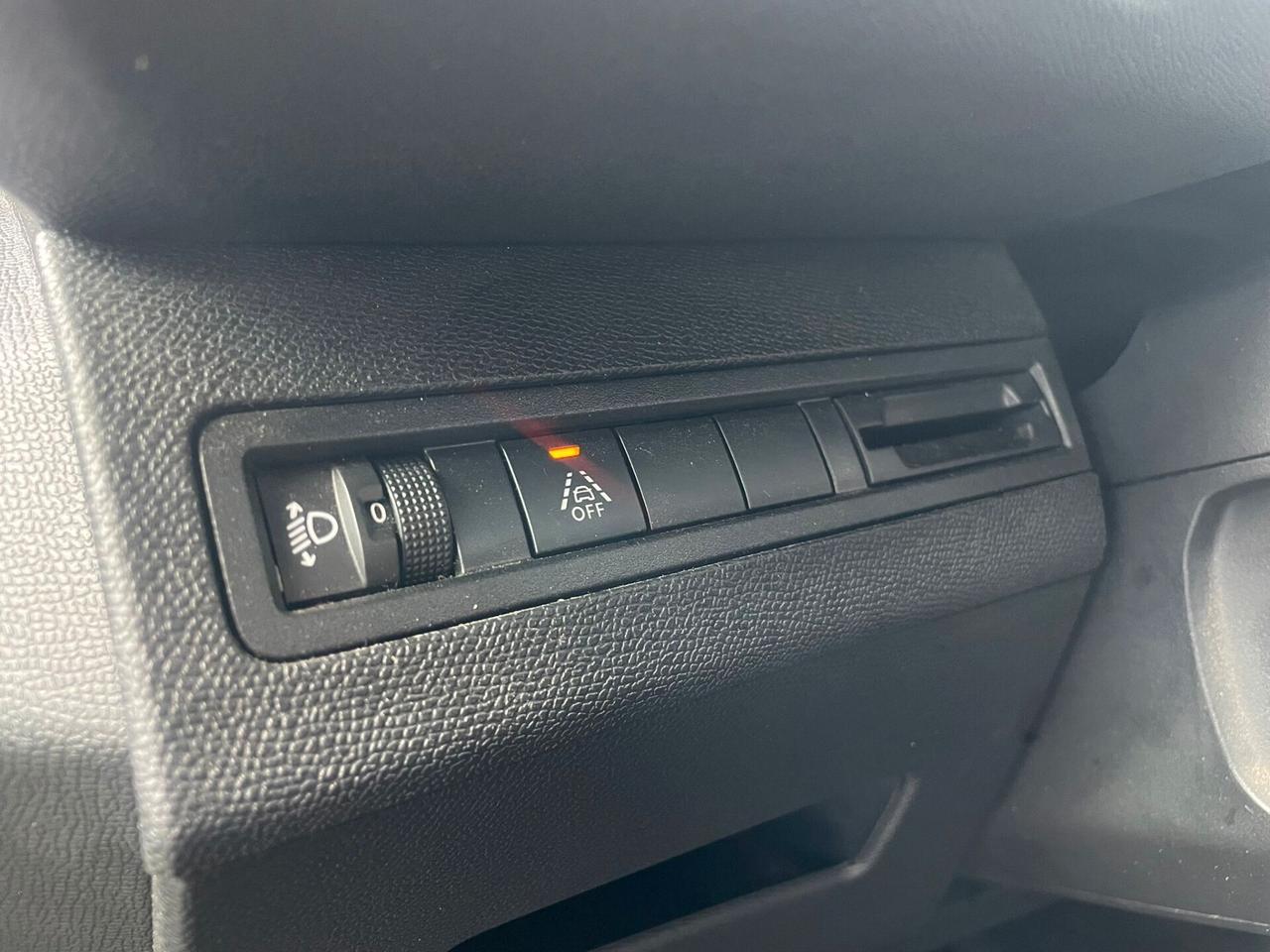 PEUGEOT 3008 1.5HDI ALLURE EAT8 130cv