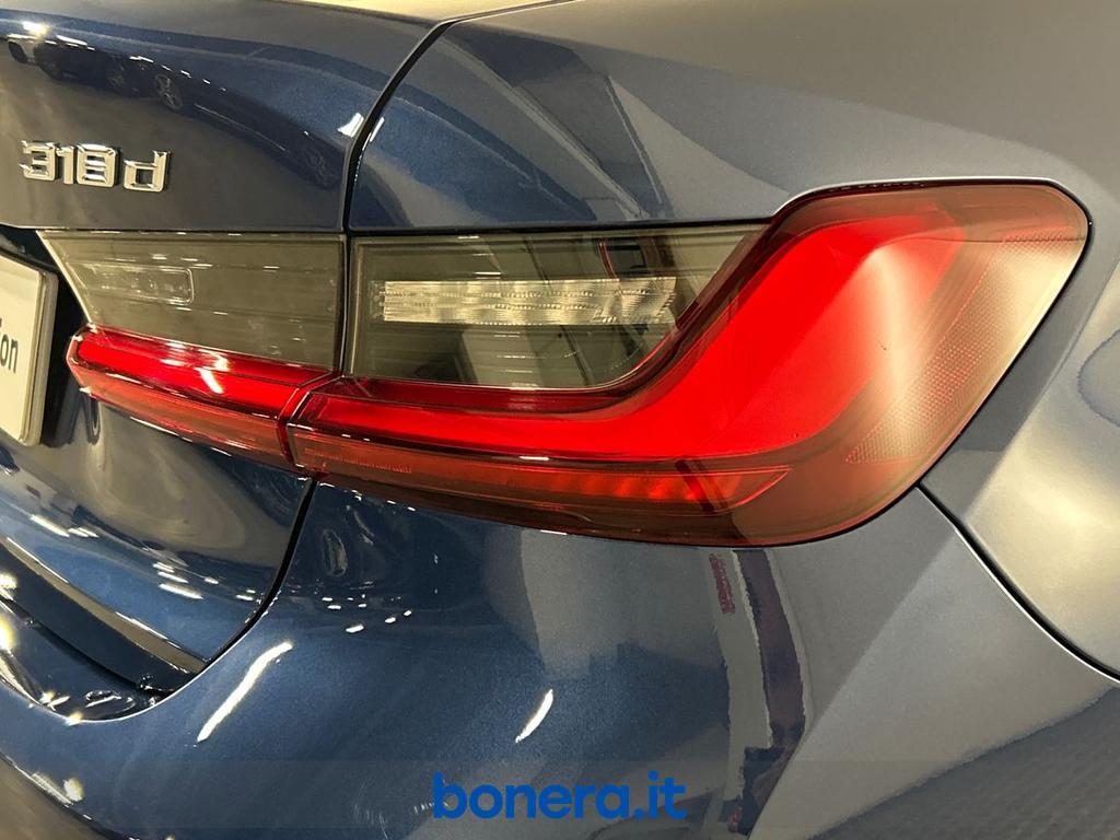 BMW Serie 3 Berlina 318 d Mild Hybrid 48V Luxury Steptronic