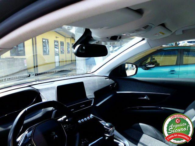 PEUGEOT 3008 BlueHDi 130 S&S Allure