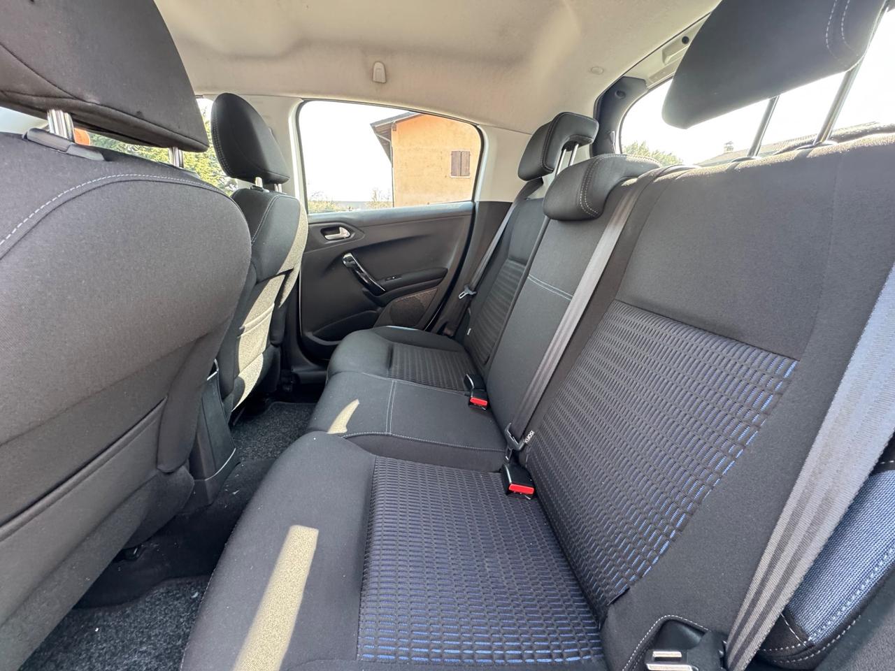 Peugeot 208 1.4 HDi 68 CV 5 porte Active