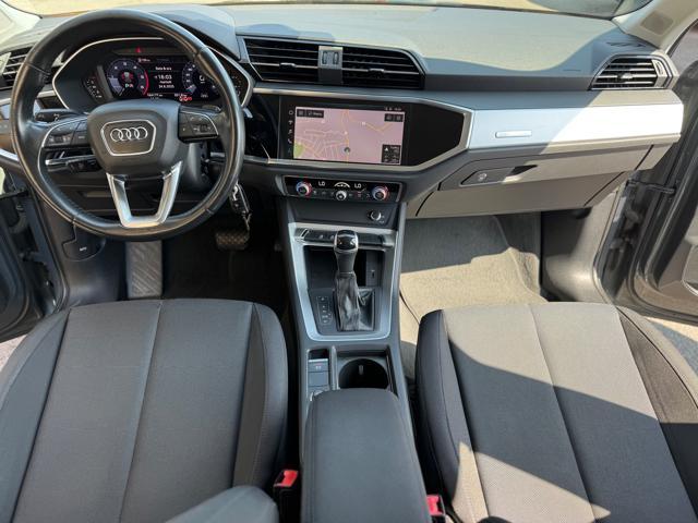 AUDI Q3 35 TDI S tronic Business