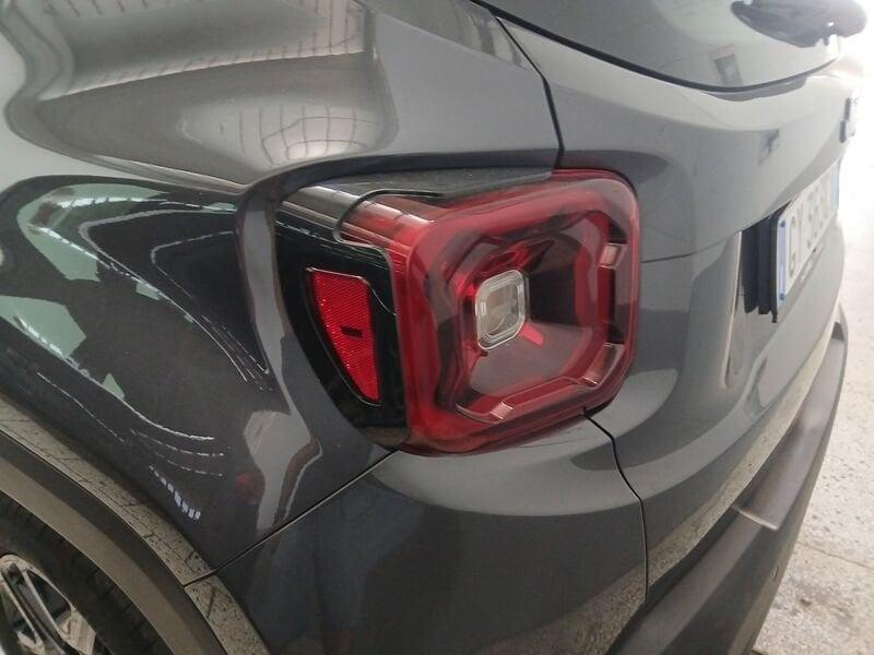Jeep Renegade 1.5 Turbo T4 MHEV Summit
