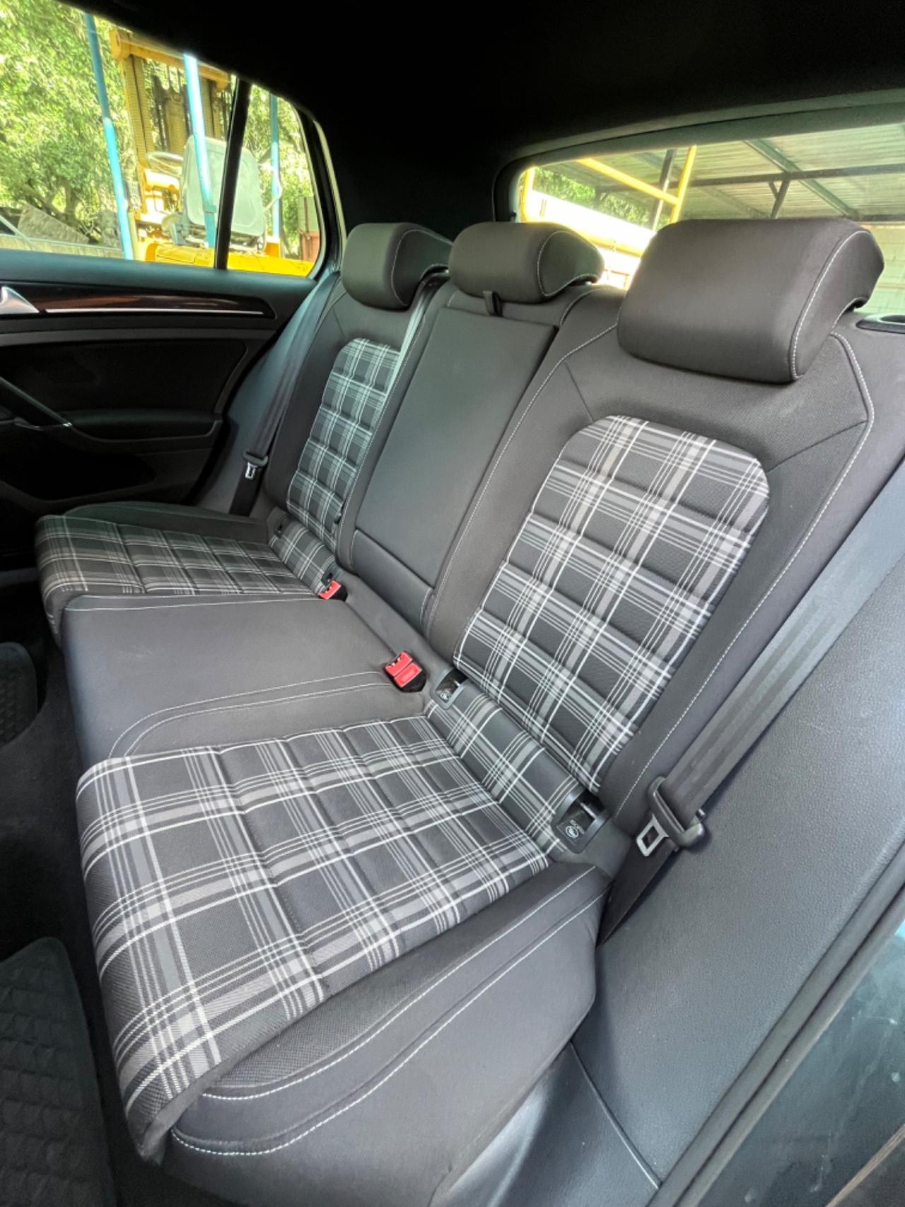 Volkswagen Golf GTD 2.0 TDI DSG 5p. BlueMotion Technology
