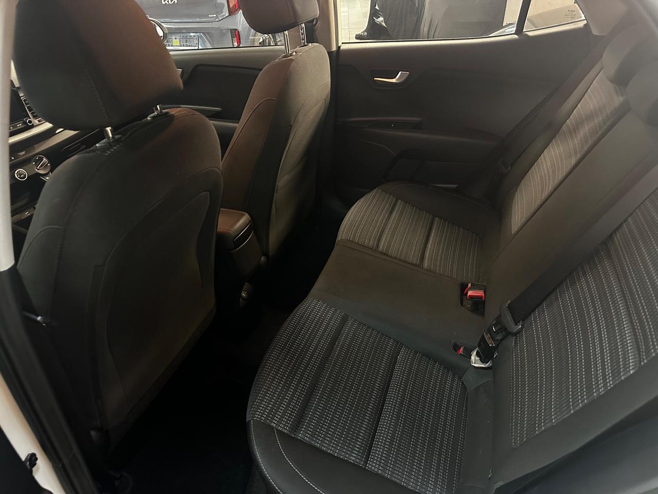 Kia Stonic 1.0 T-GDi 100 CV MHEV MT Style