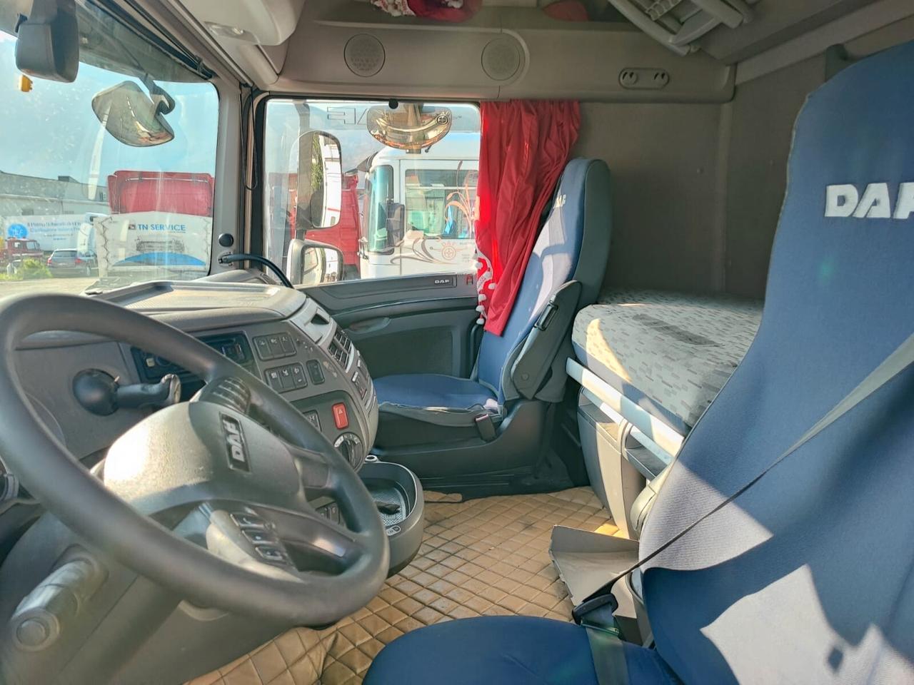 Trattore stradale DAF XF 510