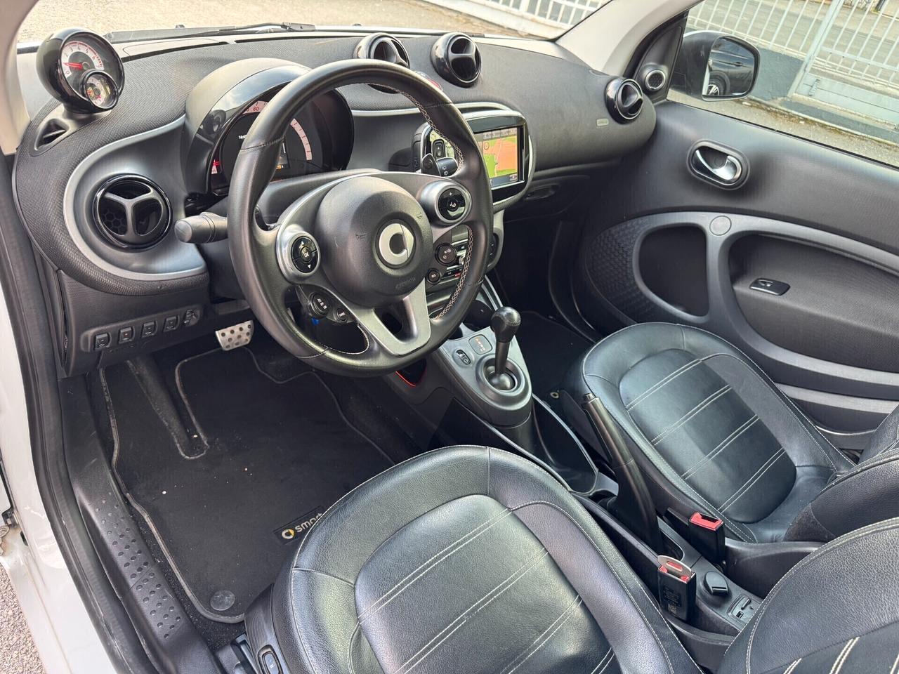 Smart ForTwo 70 1.0 GPL twinamic Prime LED PELLE