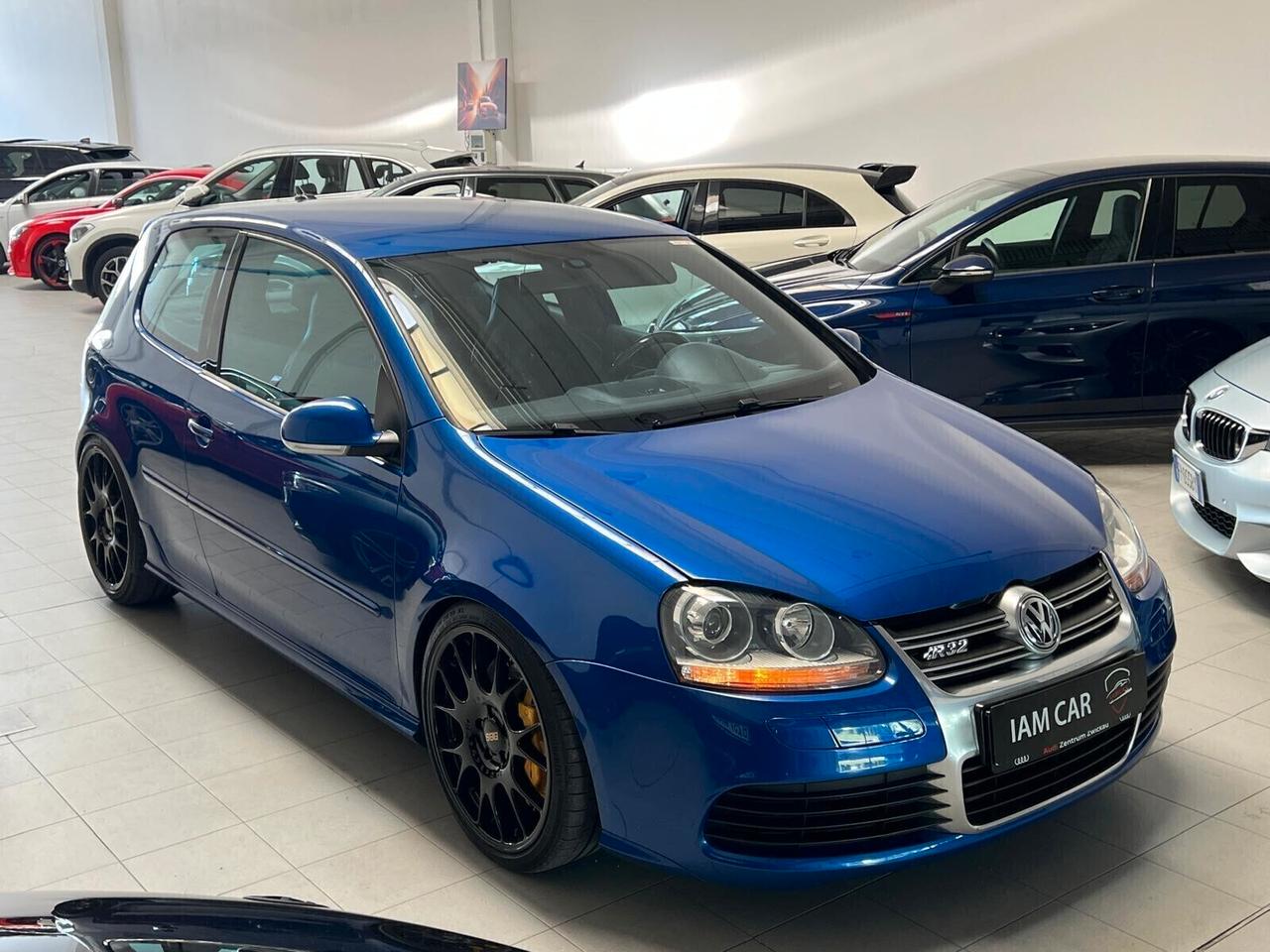 Volkswagen Golf 3.2 VR6 4mot. 3p. DSG R32