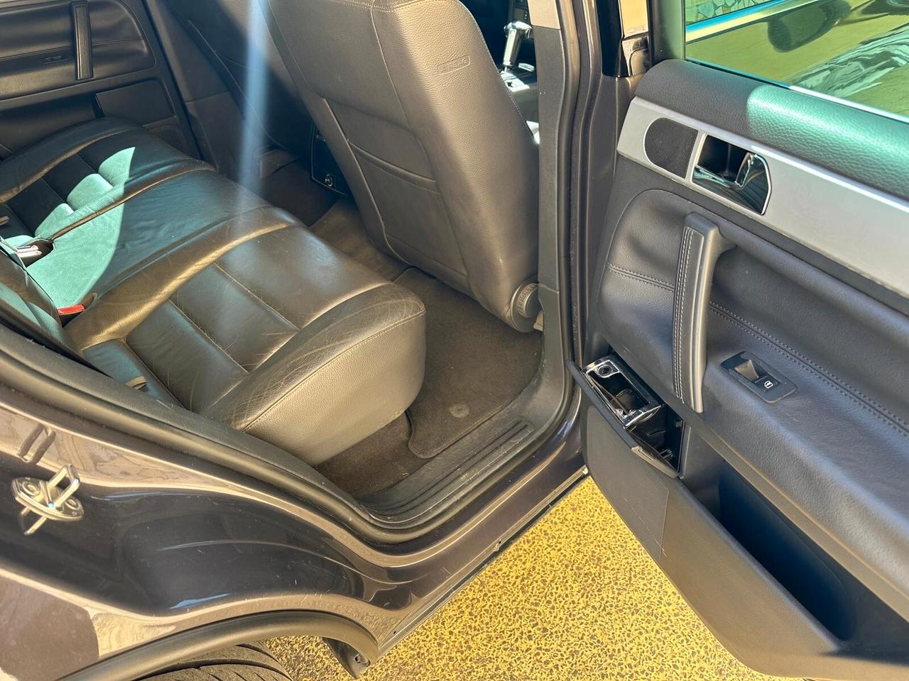 Volkswagen Touareg 3.0 V6 tdi Executive