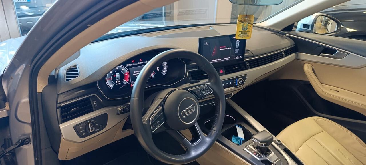 Audi A4 30 TDI/136 CV S tronic Business Advanced