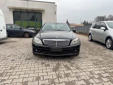 Mercedes-benz C 220 CDI BlueEFFICIENCY Avantgarde