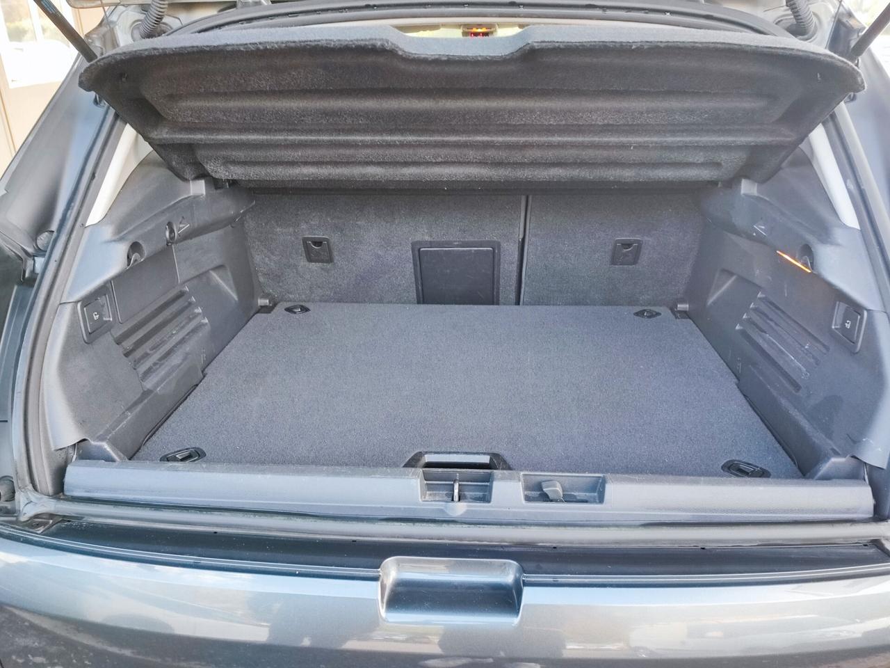 Peugeot 3008 1.6 HDi 115CV Business