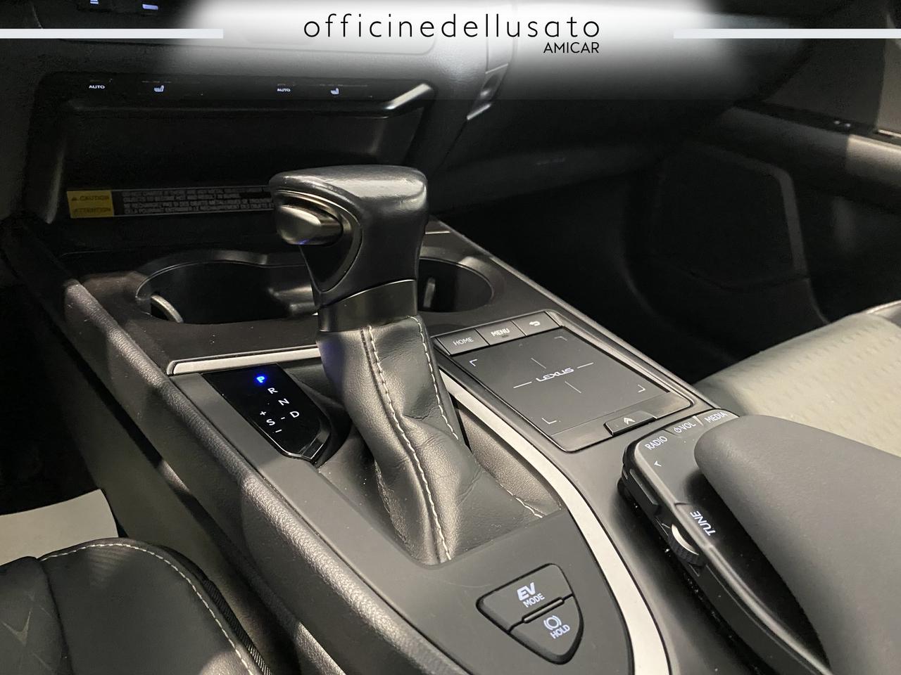 Lexus UX 250 2.0 hybrid midnight 2wd