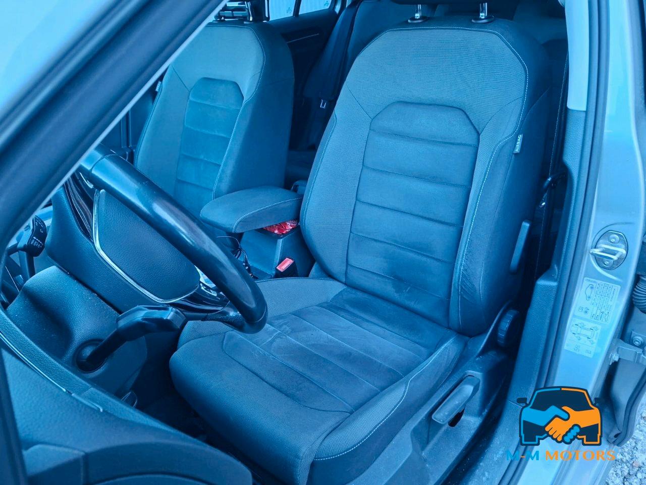 Volkswagen Golf Variant 1.6 tdi Business 115cv dsg