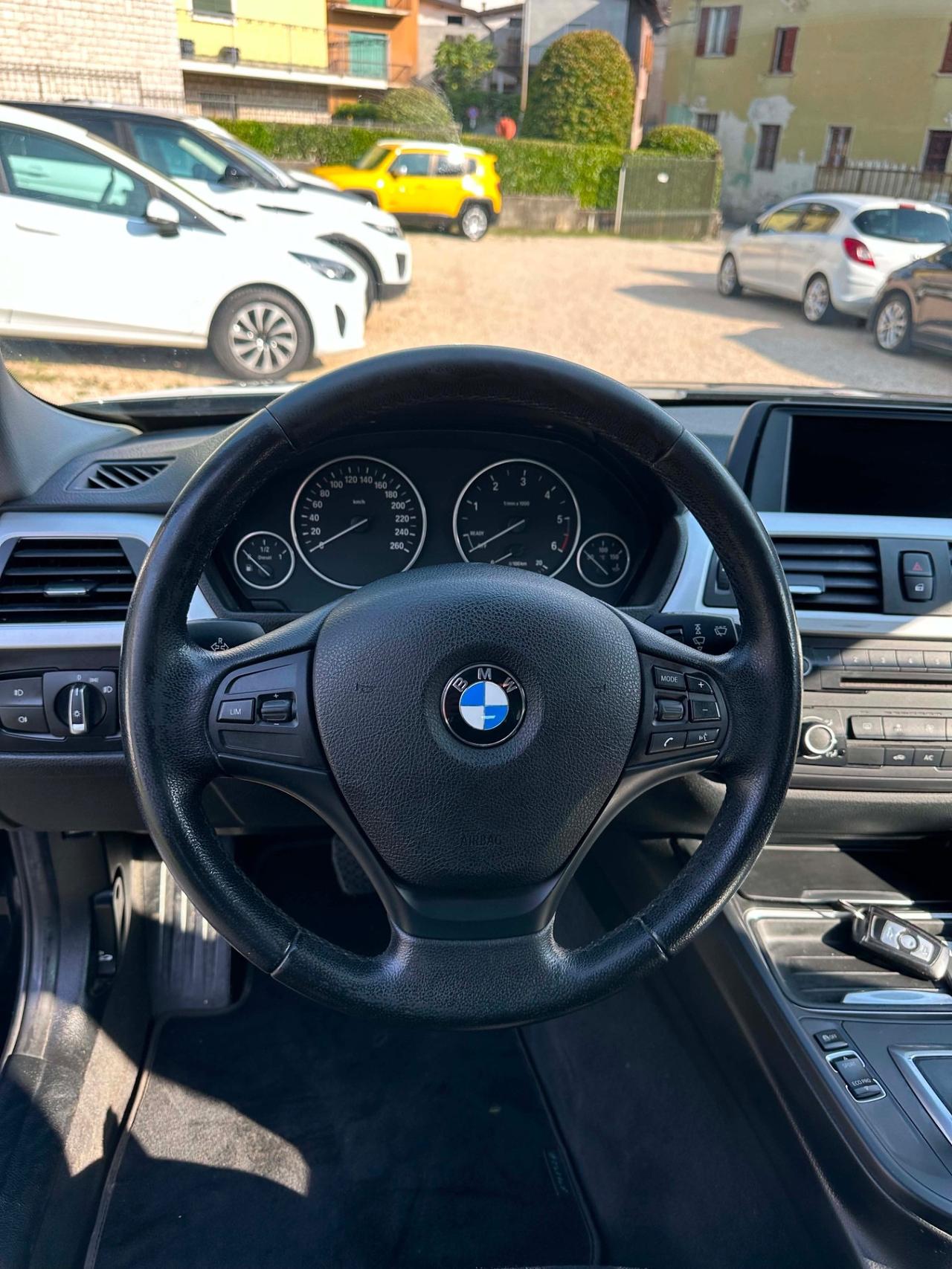 Bmw 318d TOURING KMCERT UNICOPR