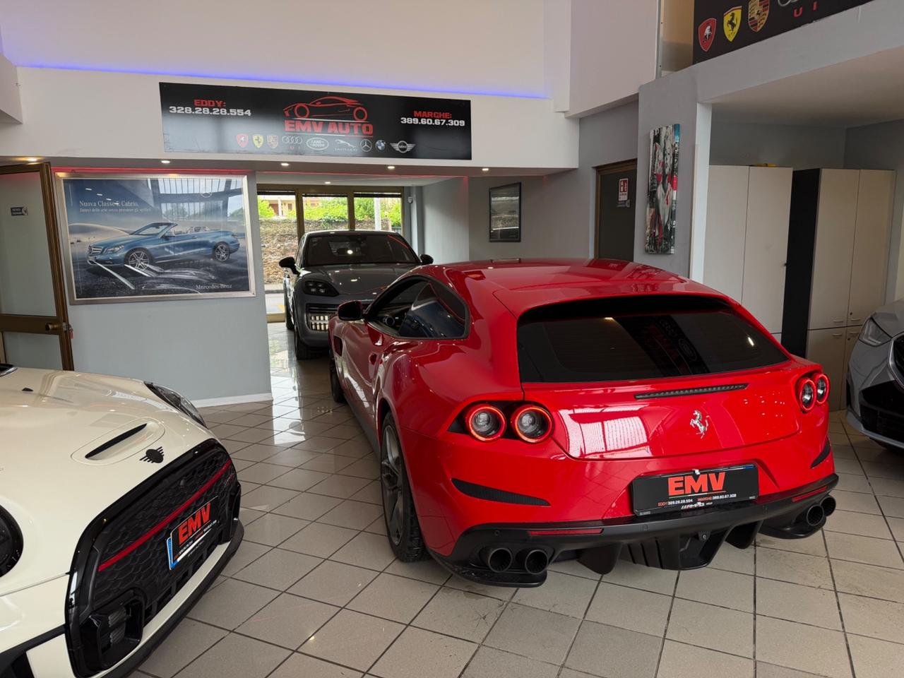 Ferrari GTC4Lusso T iva esposta