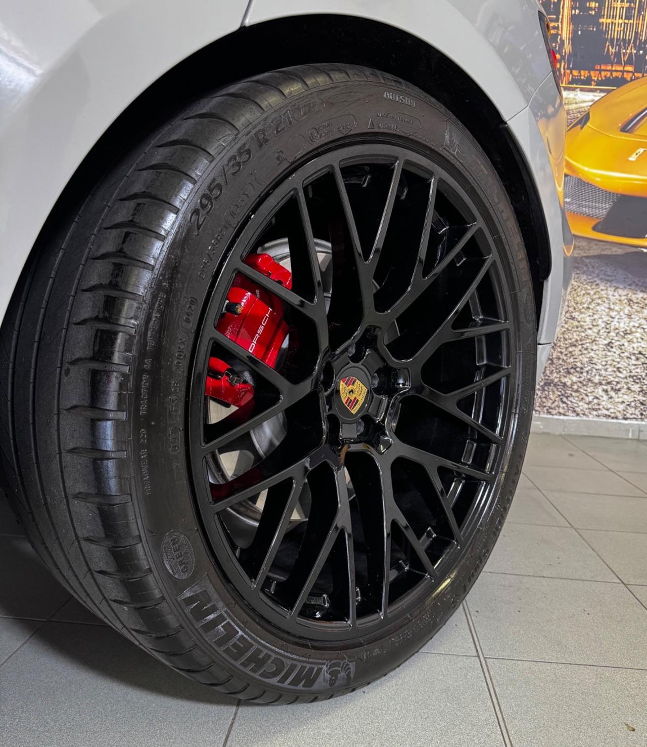 PORSCHE MACAN TURBO 441CV WRAP GRIGIO TETTO OK PERMUTE GARANZIA 2 ANNI