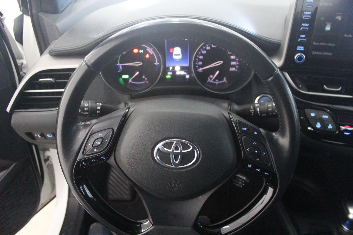 TOYOTA - C-HR - 1.8 Hybrid E-CVT Active