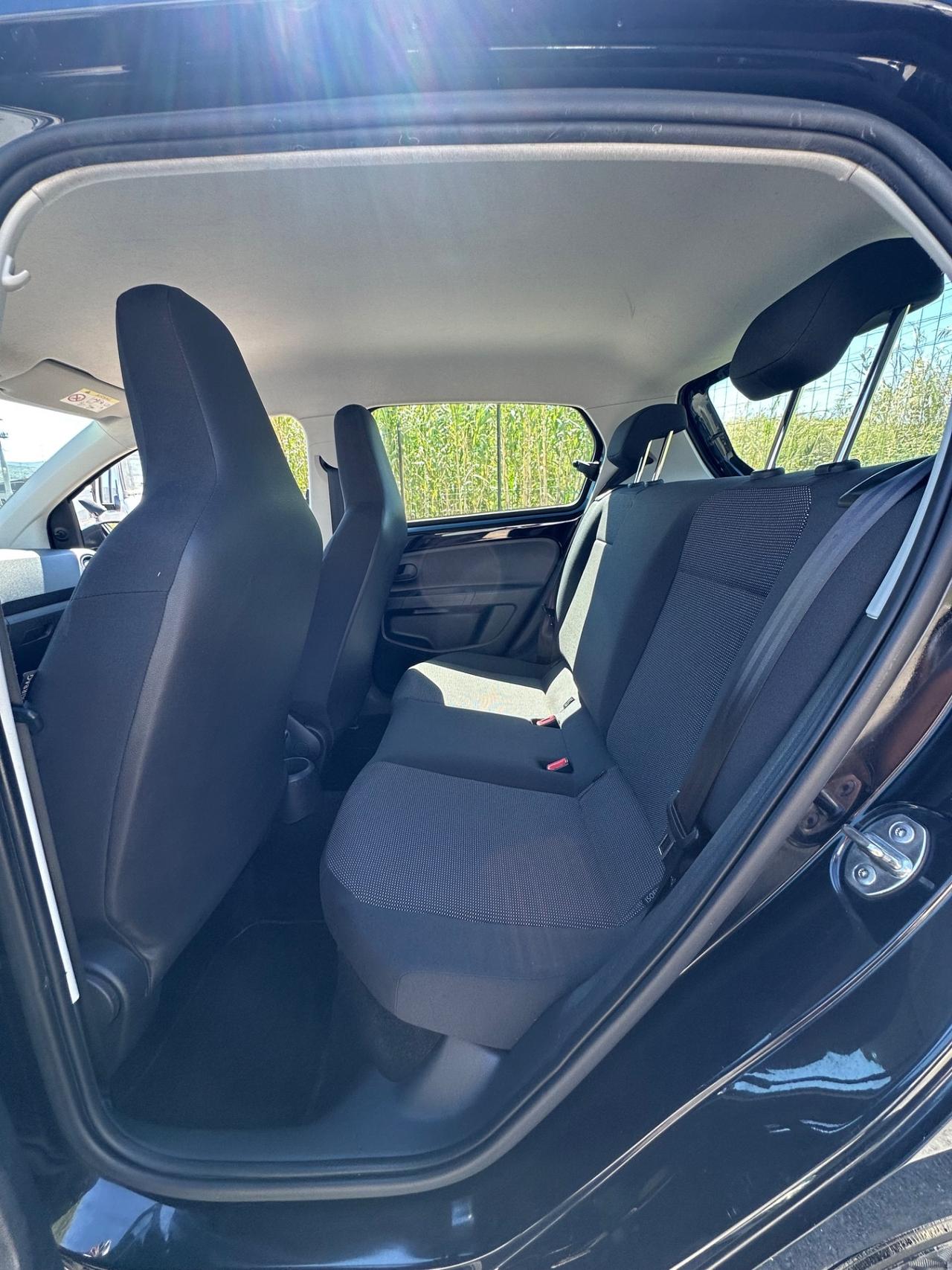 Volkswagen up! 1.0 5p. move