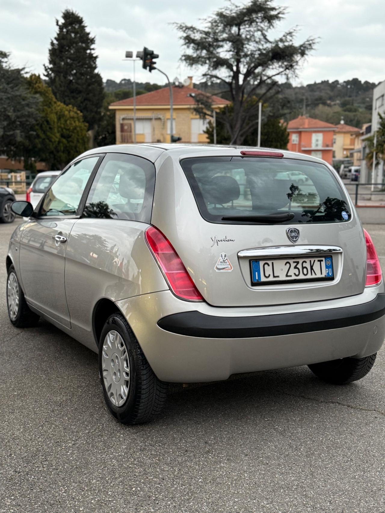 Lancia Ypsilon 1.2 Argento