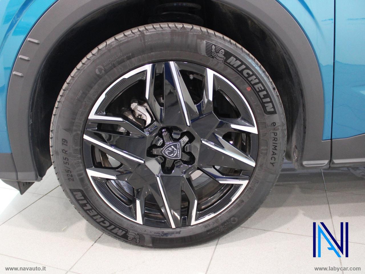 PEUGEOT 3008 Hybrid 136 e-DCS 6 Allure Pack