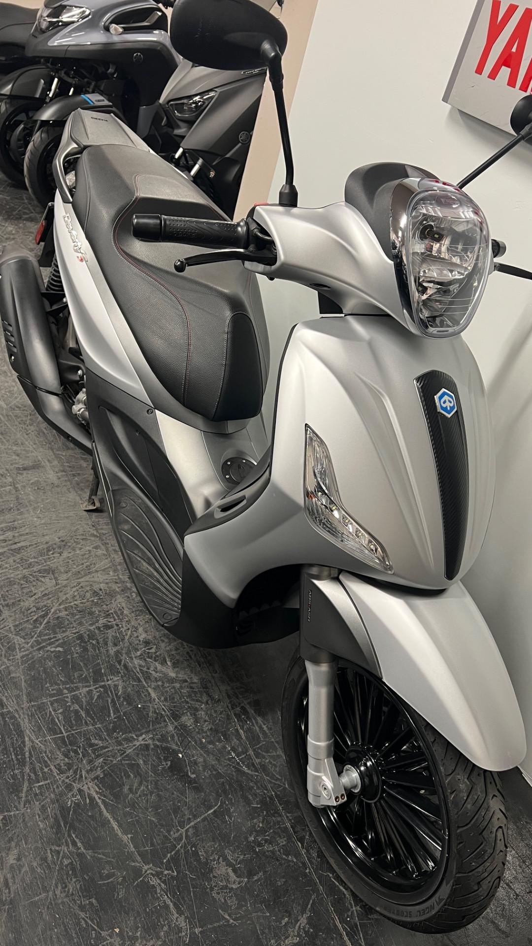 Piaggio Beverly 300 S