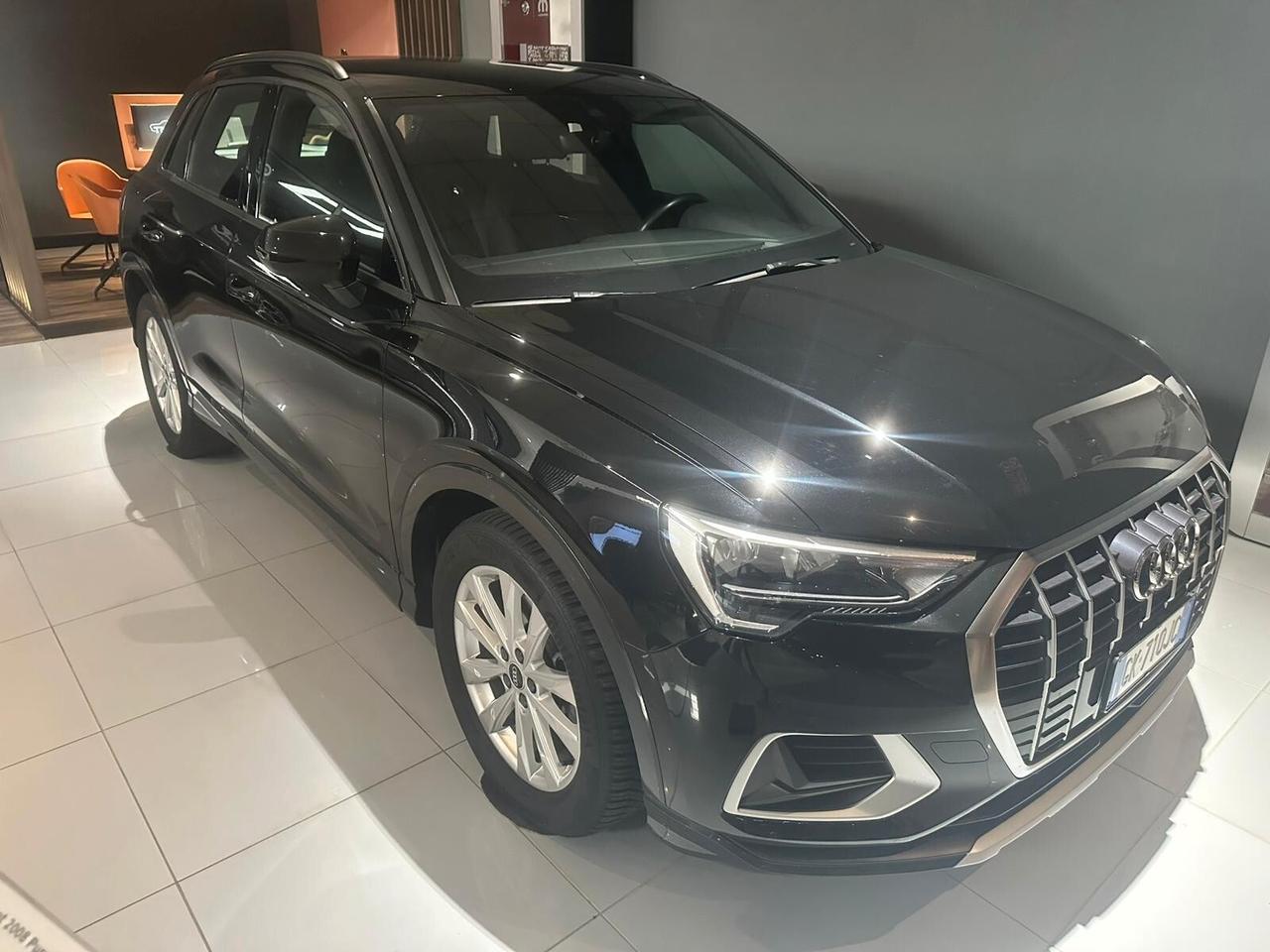 Audi Q3 35 TDI S tronic Business Advanced