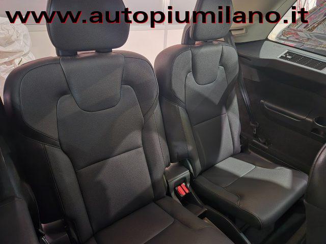 VOLVO XC90 B5 (d) AWD Geartronic Momentum
