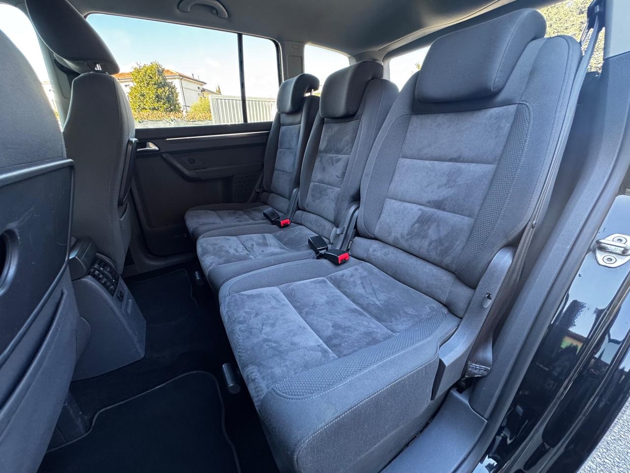 Volkswagen Touran 2.0 TDI 140 CV Highline 7 posti