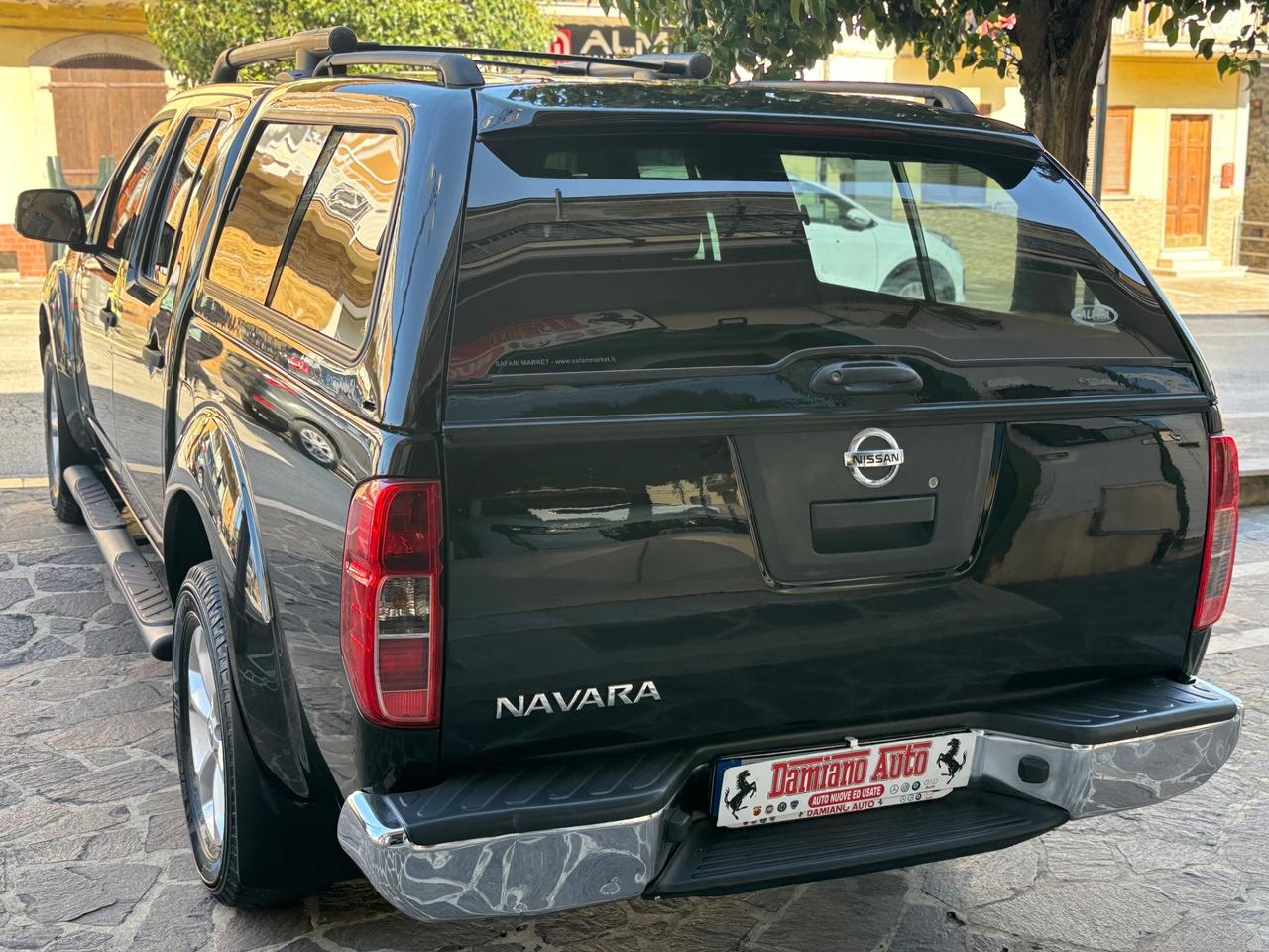 Nissan Navara 2.5 dCi Double Cab PICK UP HARD TOP