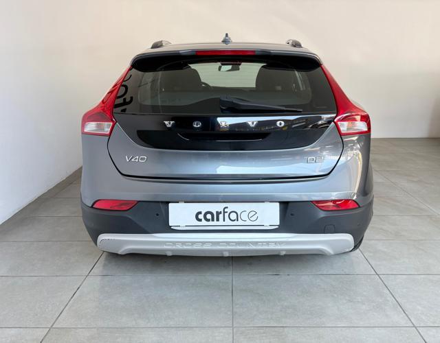 VOLVO V40 Cross Country D2 1.6 Summum