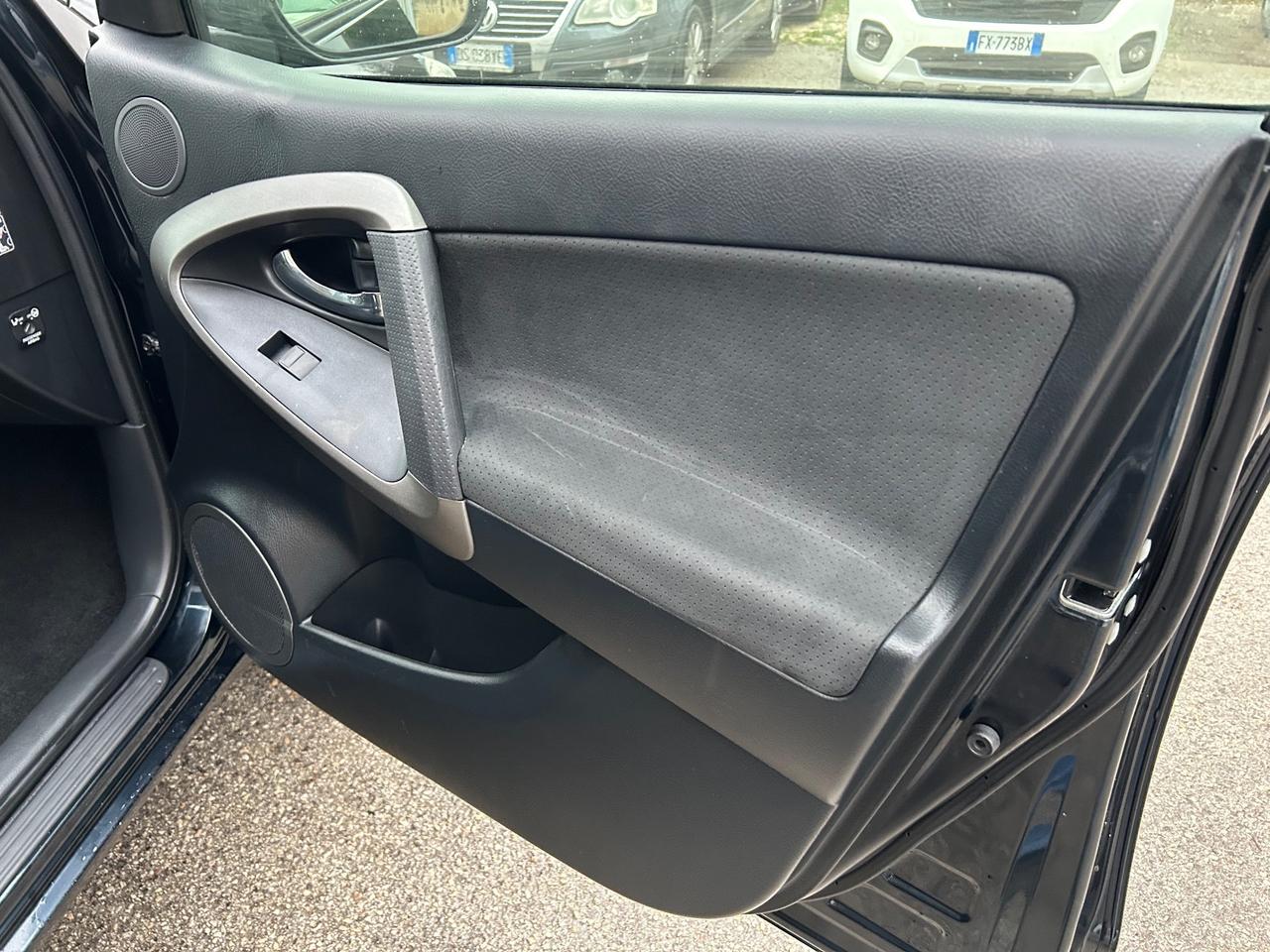 Toyota RAV 4 2.2 D-4D 150 CV DPF Exclusive Euro5