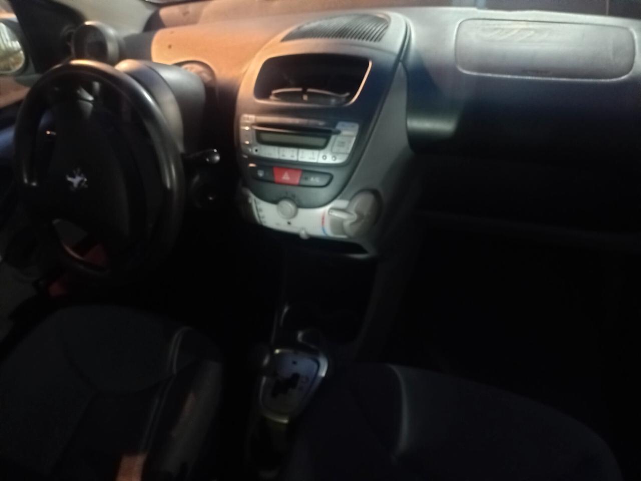 Peugeot 107 1.0 68CV 5p. Sweet Years CAMBIO AUTOMATICO