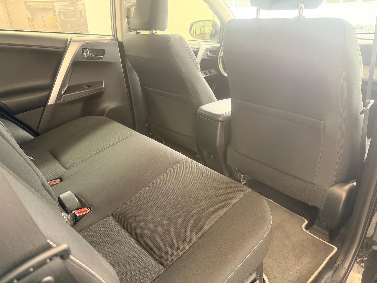 Toyota RAV 4 RAV4 2.5 Hybrid 2WD Active