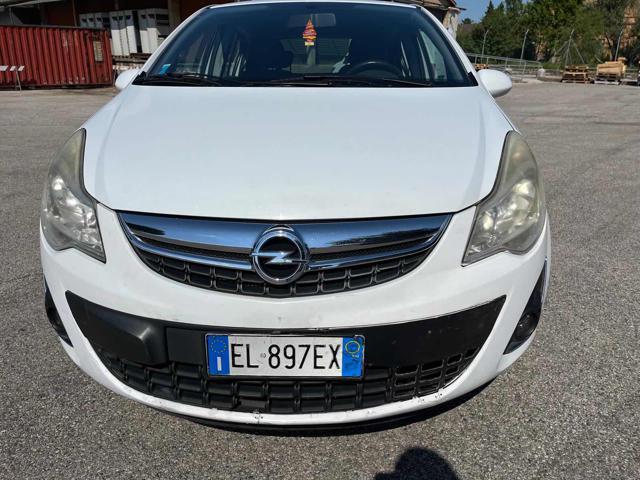 OPEL Corsa 1.3 CDTI 95CV Motore batte neopatentati