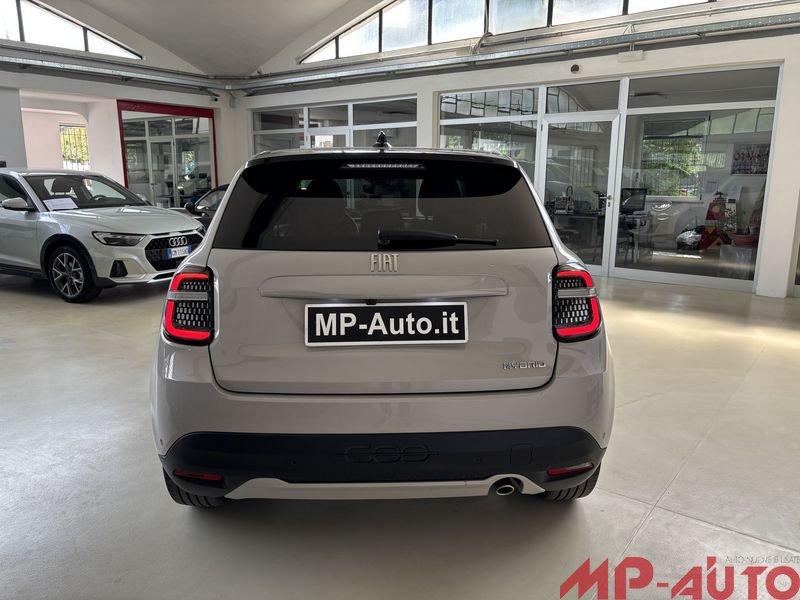 FIAT 600 1.2 Hybrid 110cv La Prima