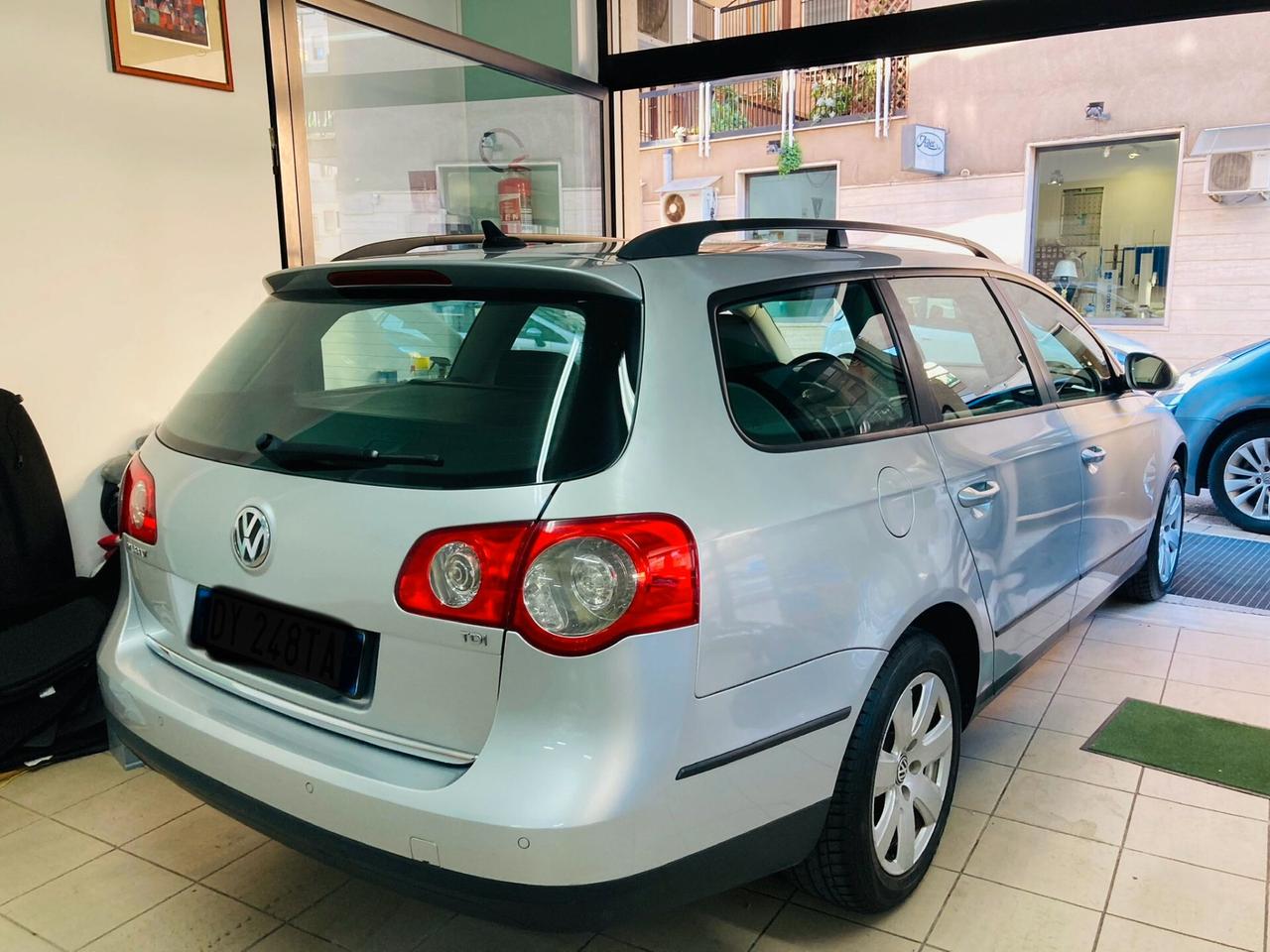 Volkswagen Passat 2.0 TDI - PERFETTA - 2009