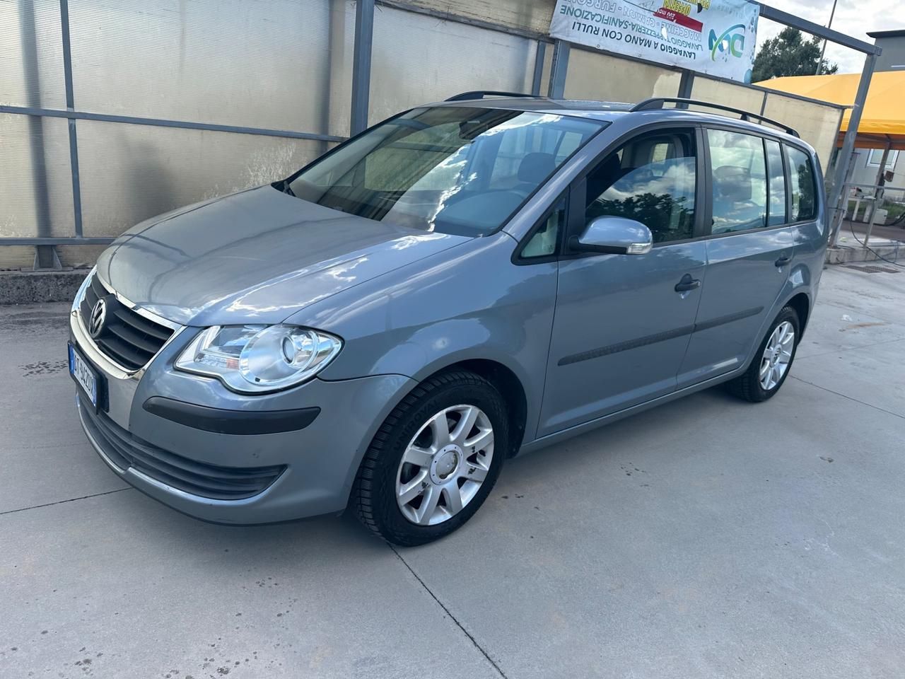 Volkswagen Touran 2.0 metano