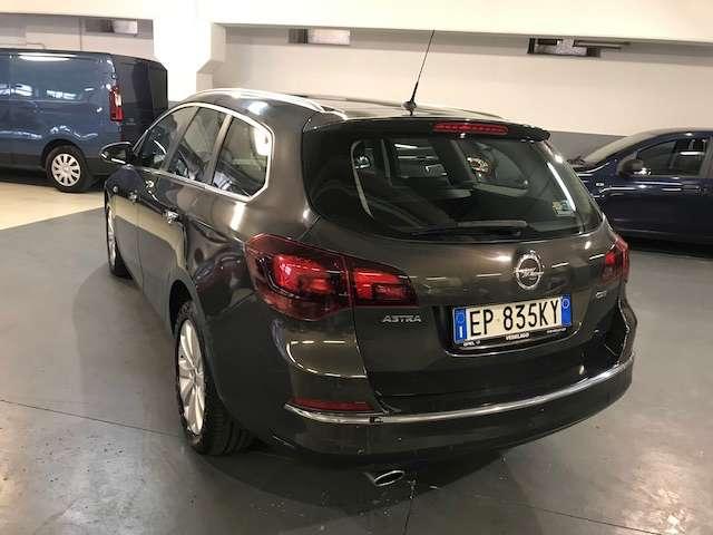 Opel Astra Sports Tourer 2.0 cdti Cosmo 165cv