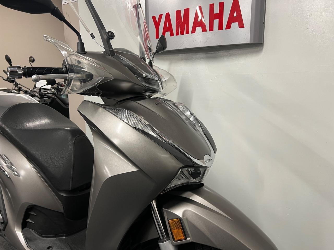 Honda SH 350 i
