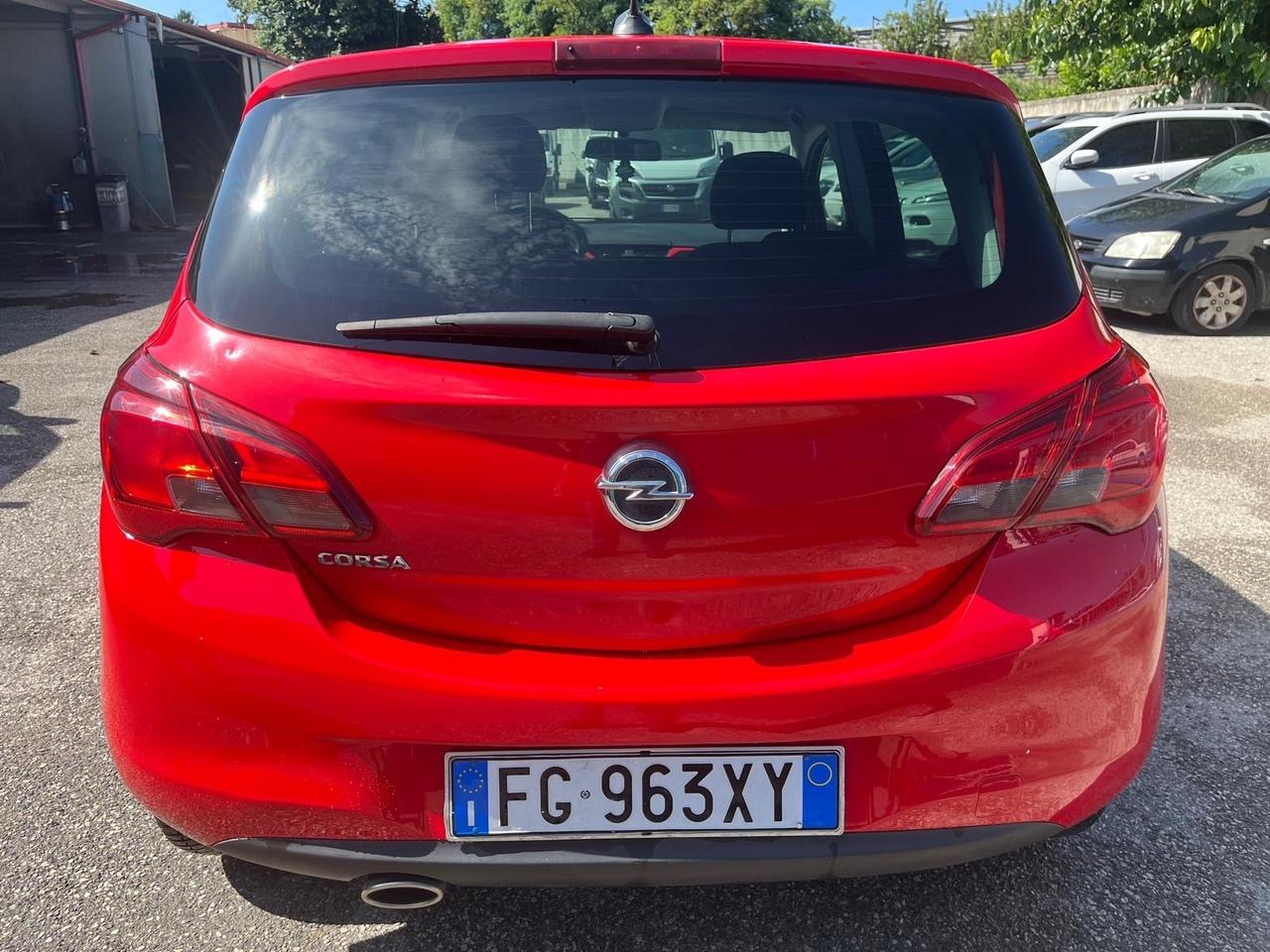Opel corsa 5P- 5 serie - 1.4 gpl -full-2017