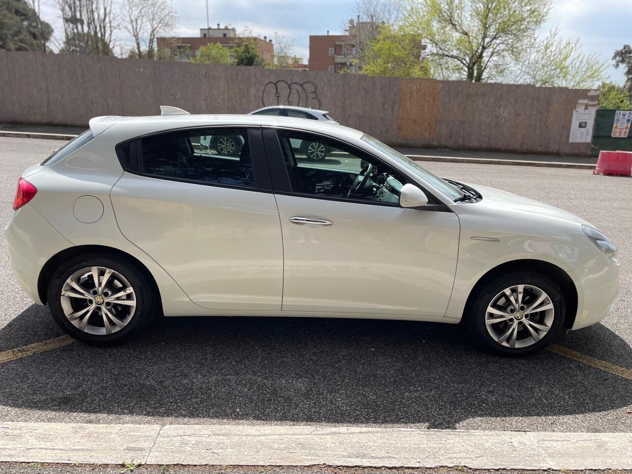 Alfa Romeo Giulietta 1.4 Turbo 105 CV GPL Unipro neopat