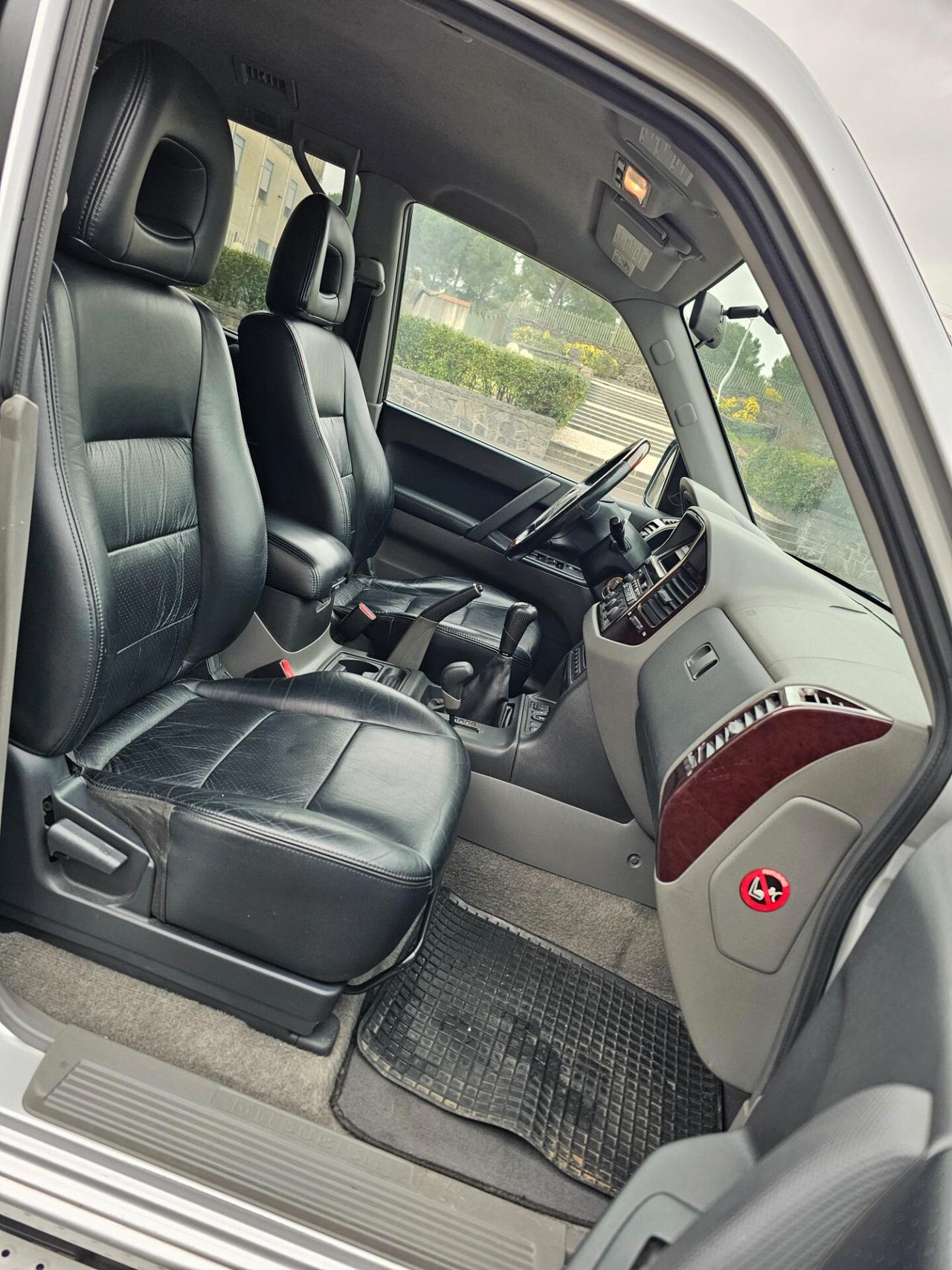 Mitsubishi Pajero 3.2 16V DI-D 5p. GLS2 ASI full optional