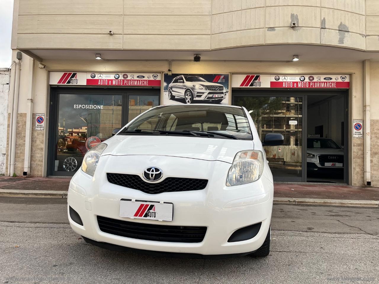 TOYOTA Yaris 1.4 D-4D 5p. Sol