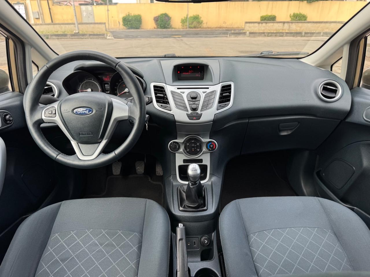 Ford Fiesta 1.2 TITANIUM