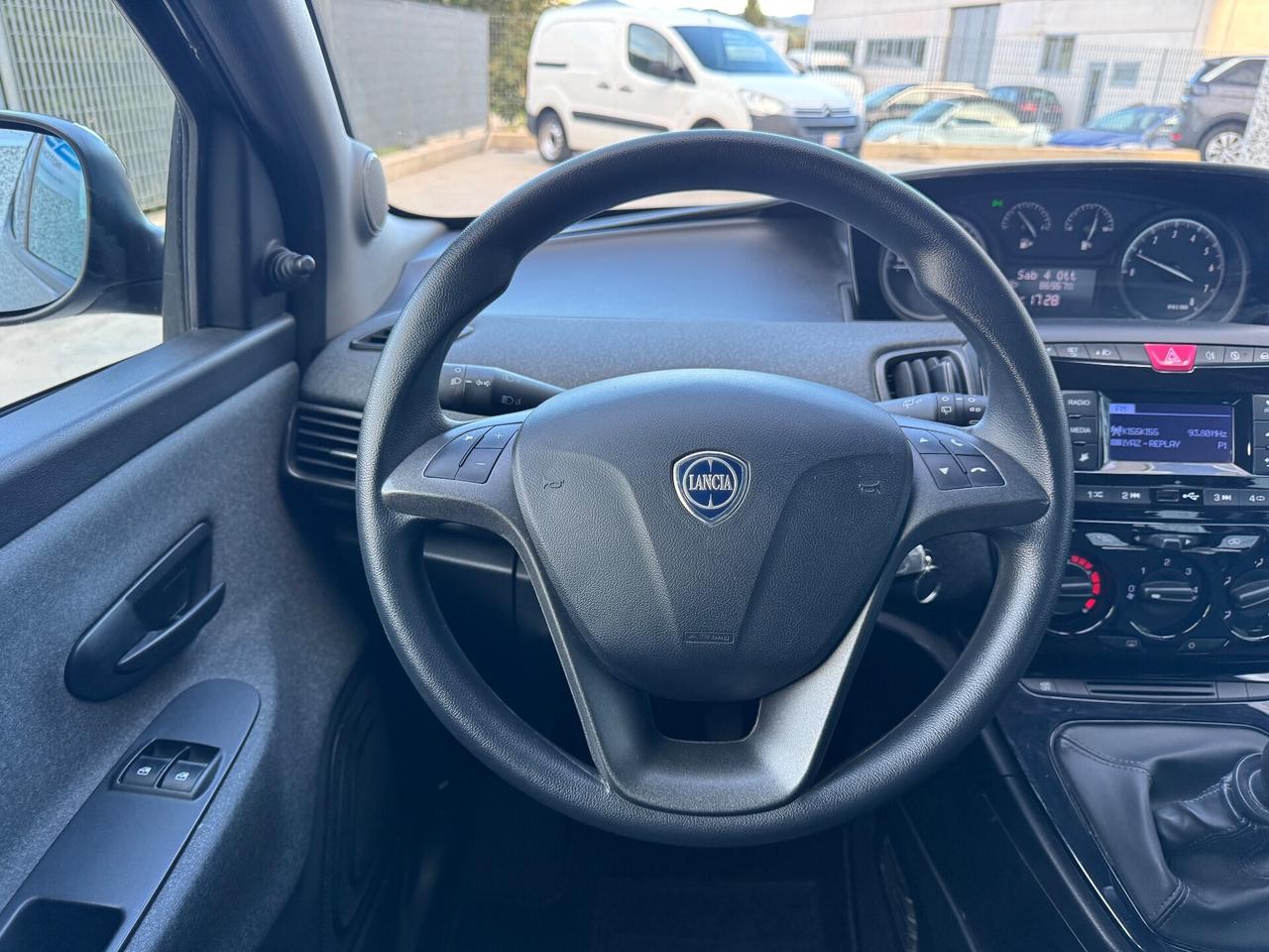 Ypsilon 1.0 FireFly 5 porte S&S Hybrid Silver