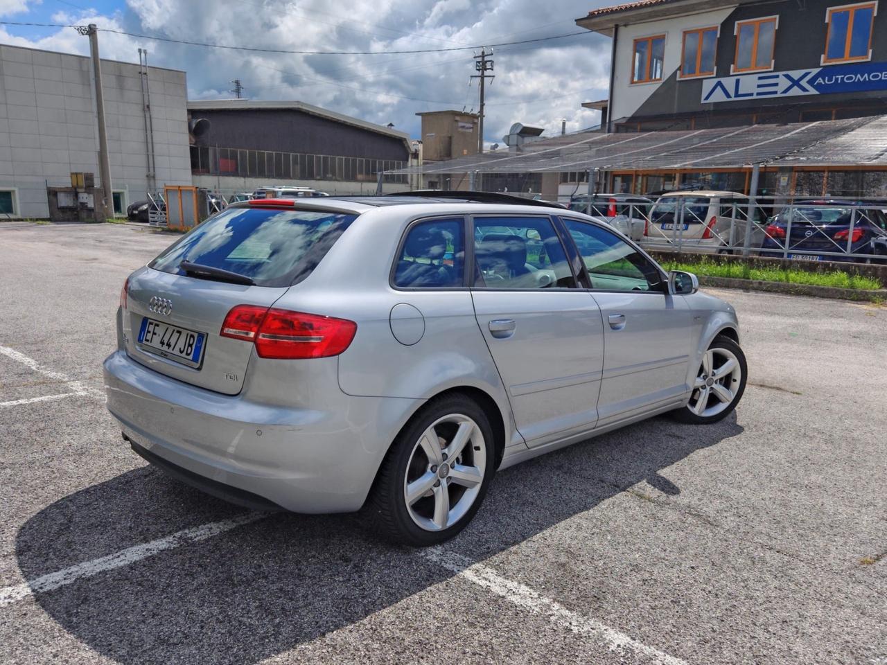 Audi A3 SPB 1.6 TDI 105cv Autom