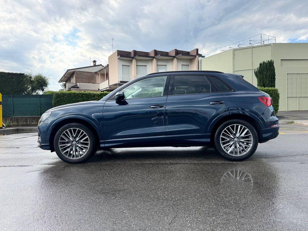 Audi Q3 35 2.0 tdi Business s-tronic