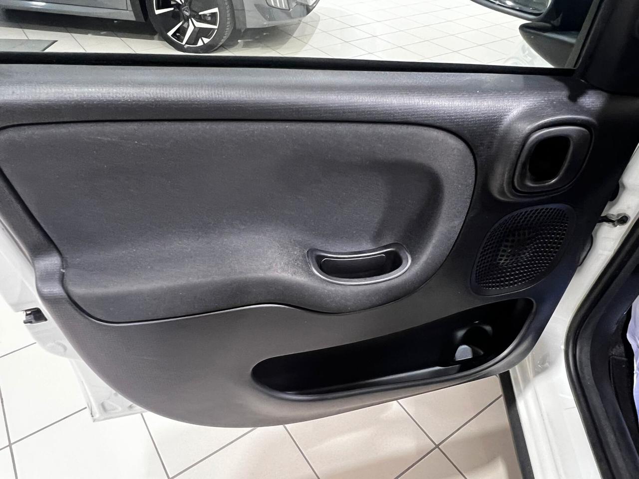 Fiat Panda 1.0 GSE S&S Hybrid Street Van 4 posti