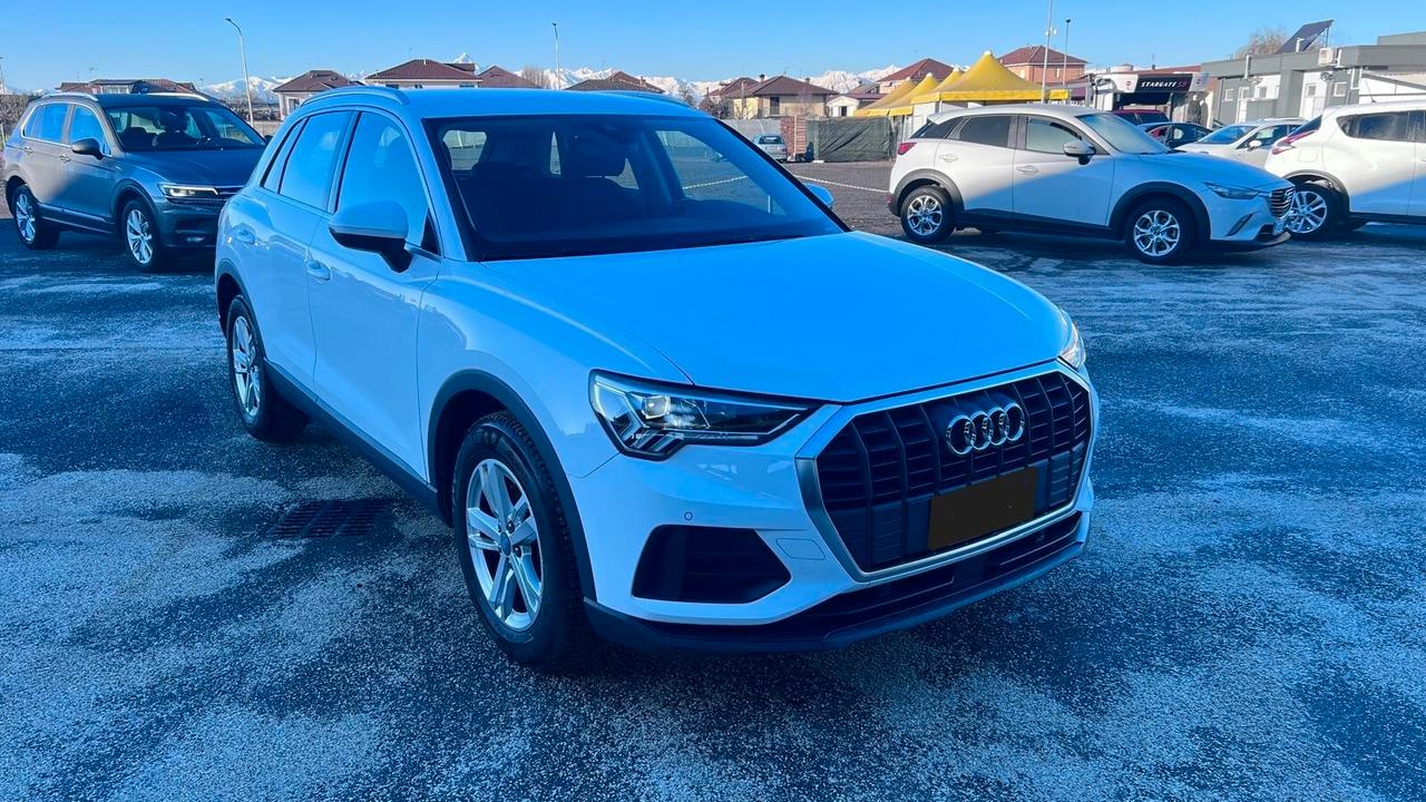 Audi Q3 2.0 TDI 150 CV S tronic Business