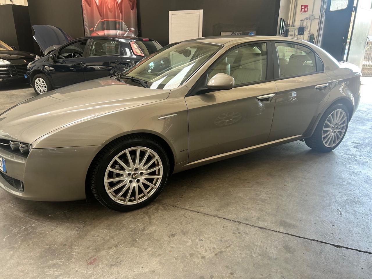 Alfa Romeo 159 1900 JTDM 150 Cv berlina 157000 km